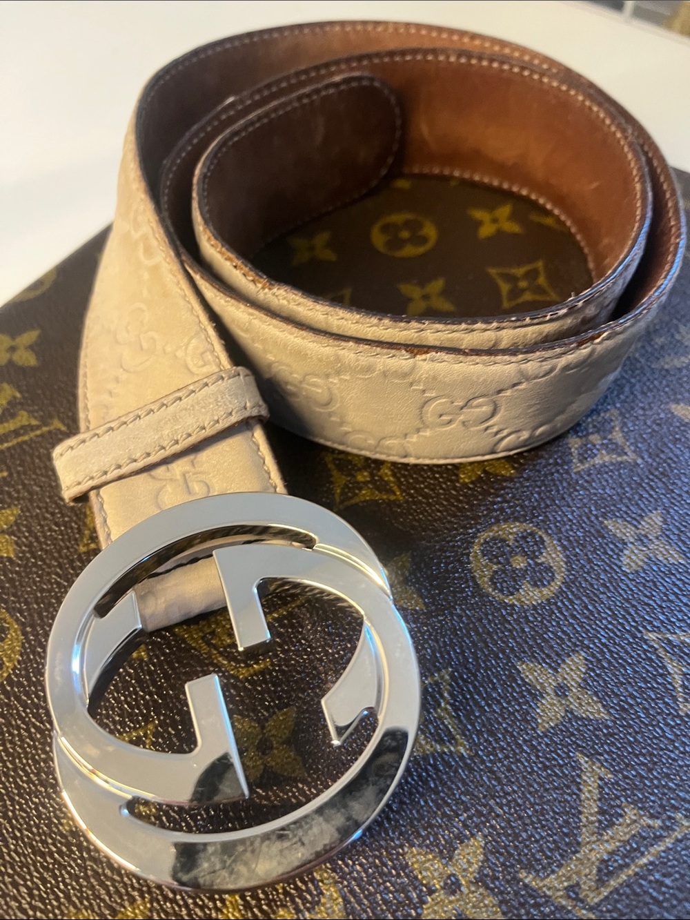 Rehab Gucci belt callouts buy her for the buckle!